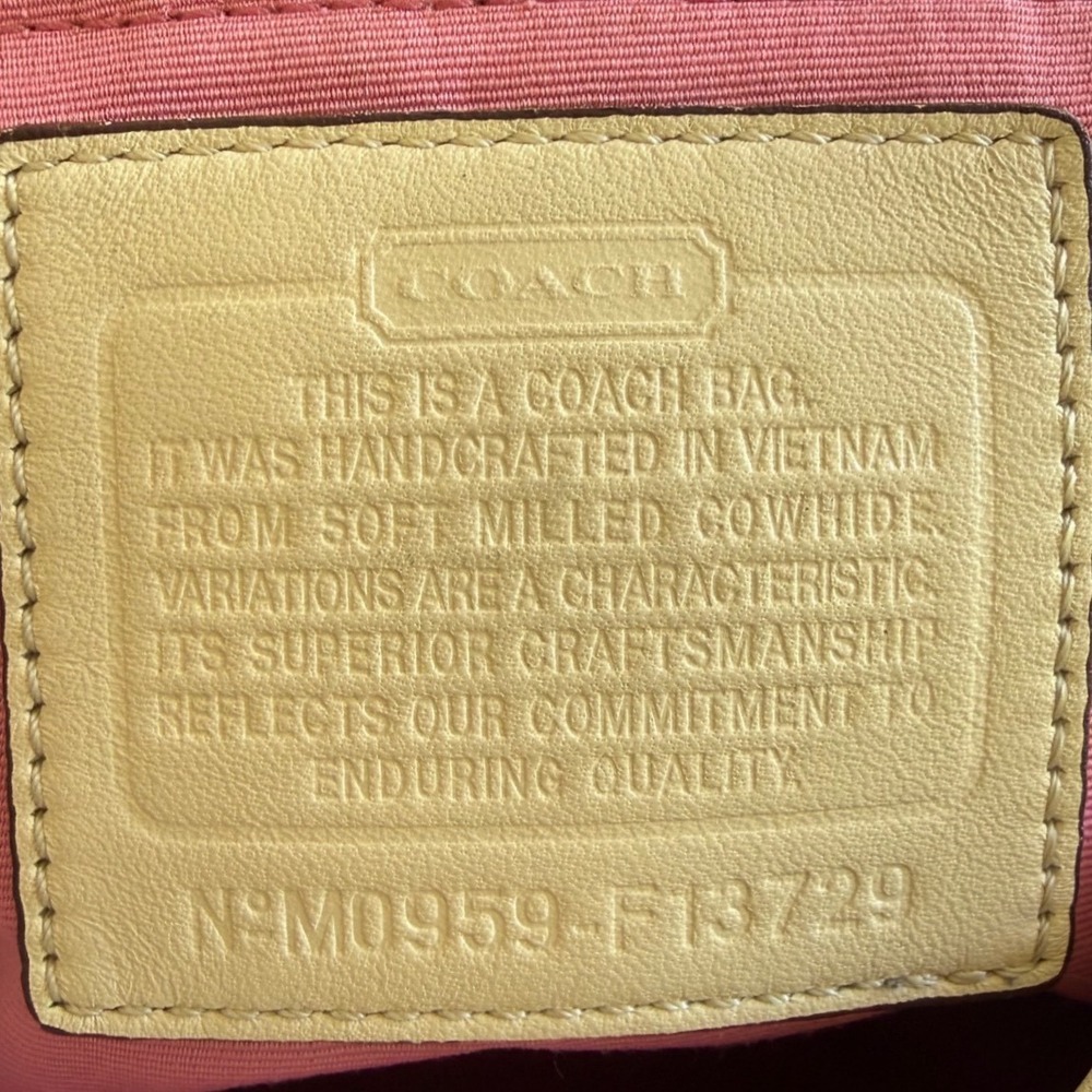 Vintage COACH Soho Pleated Flap Hobo Shoulder Bag, Cream/Ivory Pebbled Leather - Picture 10 of 11